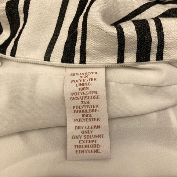 BNWT SCRIPTED One Sleeve Black & White Top, size XS - Picture 9 of 9